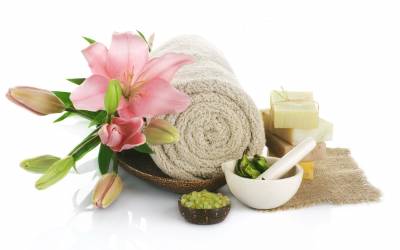 SOLICITAMOS JOVEN PARA VACANTE DE ESTHETICIEN Y MASAJISTA