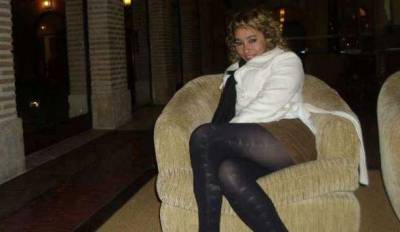 CHICA NUEVA EN ALCANTARILLA