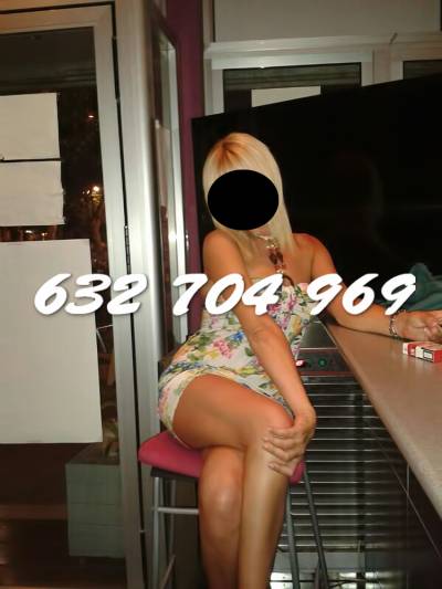 UNA BELLA ANDALUZA, RUBIA, DE 40 MAGNÍFICOS AÑOS, INDEPENDIE