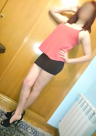 PELIRROJA DE INFARTO! JOVENCITA ESPECTACULAR… LUCIA 24H