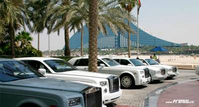 PLAZAS EN LOS EMIRATOS ARABES