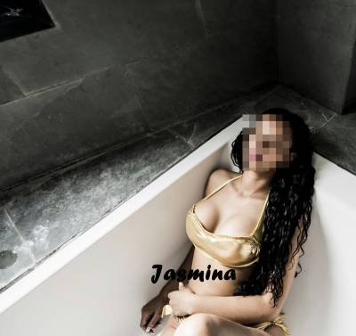 3 AMIGAS SIMPÁTICAS Y DIVERTIDAS EN VALLDAURA HASTA LAS 22H.