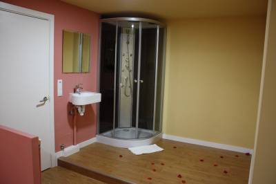 NUEVO CENTRO DE MASAJES EN GIRONA BUSCA MASAJISTAS