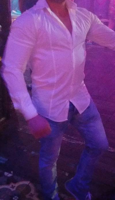 JOVEN SEVILLANO LIBERAL ESCORTS