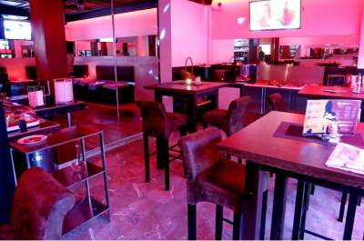 PLAZA LIBRE EN SUIZA