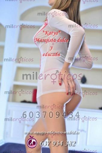 BUSCAS UNA MASAJISTA ALTA, ELEGANTE CON CLASE, RUBIA Y ESBEL