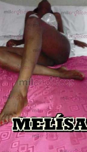 NEGRA CARIÑOSA SENXUAL FRANCES LLUVIA FIESTA