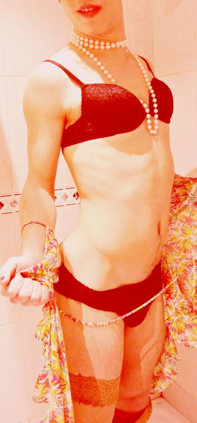 AMA TRAVESTI (NO OPERADA) BUSCA SUMISOS EN BARCELONA