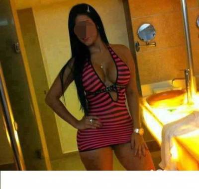 JESSICA FOGOSA, 21 AÑOS