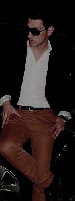 CHICO PARA SEÑORAS/SRTAS