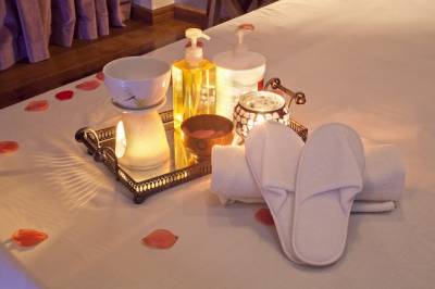 RECUPERA ENERGÍAS MIENTRAS DISFRUTAS EN FELINA MASSAGE…