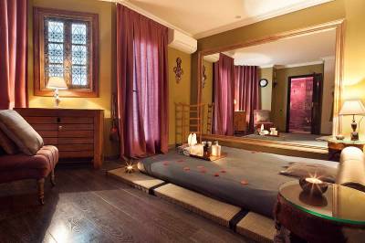 EN FELINA MASSAGE TE AYUDAMOS A RELAJARTE Y CONECTAR CON EL