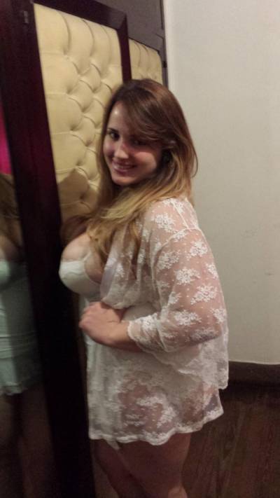 ALBA RUBIAZA LATINA FRANCES NATURAL GRIEGO Y MUCHO MAS.