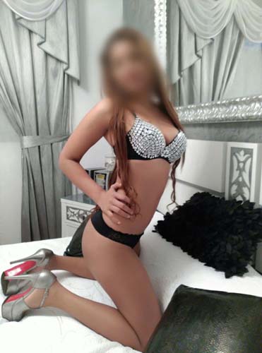 LAURA APASIONADA VENEZOLANA ,DULCE Y VICIOSA