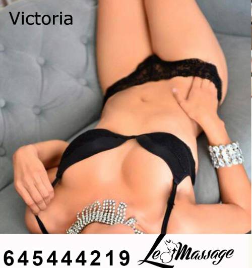 DELICIAS ERÓTICAS CON VICTORIA…