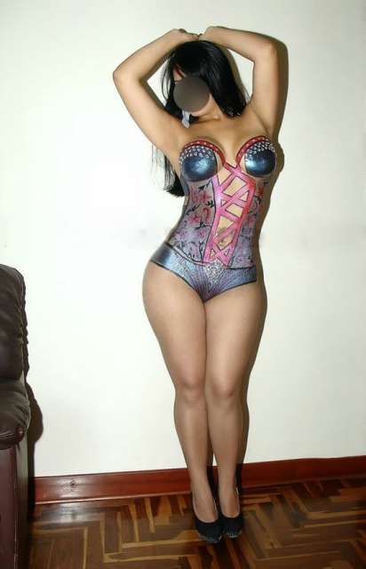 LATINA ARDIENTE__GRIEGO PROFUNDO Y MAS