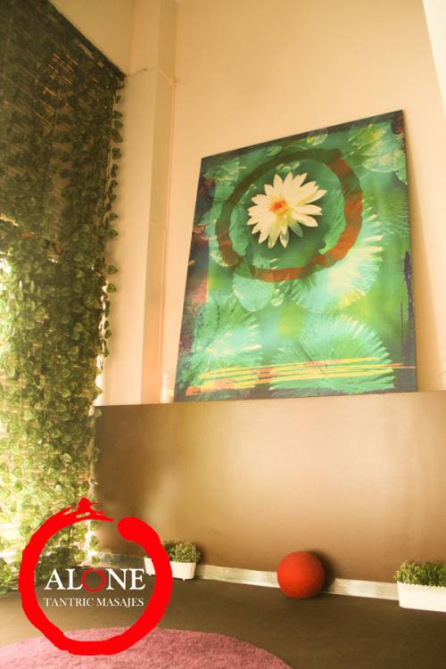 URGEN MASAJISTAS CHICAS