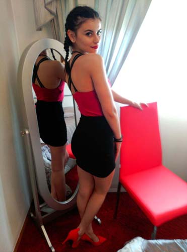 MIREIA UNA ESTUDIANTE ESPAÑOLA