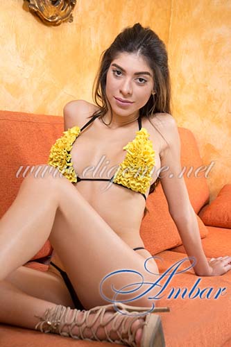 AMBAR, ESPECTACULAR JOVEN VENEZOLANA RECIÉN LLEGADA, NO TE L