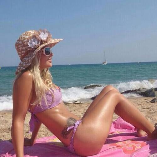 NOVEDAD, PRIMERA VEZ EN BARCELONA ELSA 22 AÑOS FIESTERA