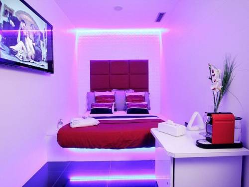 MARCA TU PLAZA!!! BCN CAPITAL TE ESPERA! ALTOS INGRESOS GARA