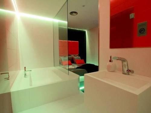 MARCA TU PLAZA!!! BCN CAPITAL TE ESPERA! ALTOS INGRESOS GARA