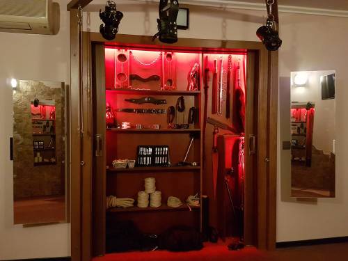 DOMROOM MAZMORRA SOFISTICADA Y COMPLETA