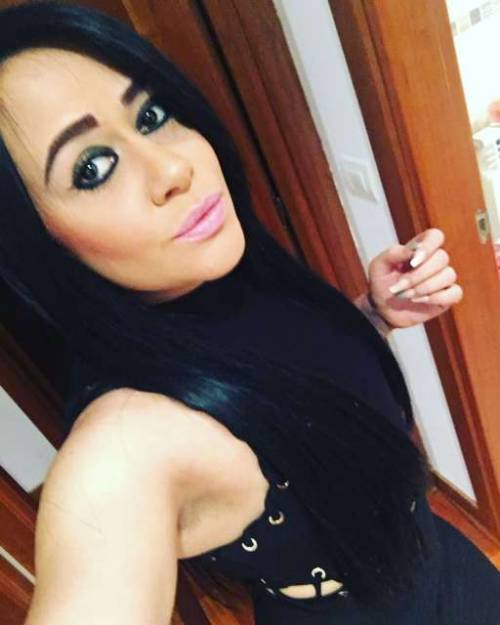 NAYARA LA REINA DE TUS FANTASÍA