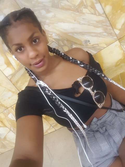 FOLLAME COMO PERRA CORRETE EN MI BOCA