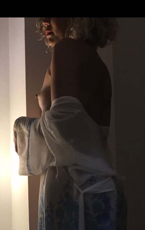 KATI_VENEZOLANA_26 ANOS_CARINIOSA_COMPLACIENTE_BESOS DE NOVI