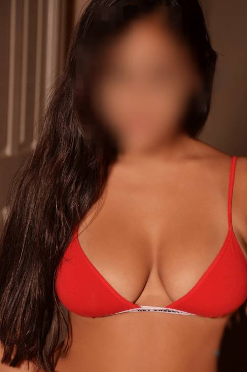ANITA MORBOSA , FIESTERA , Y SUPER IMPLICADA EN CADA ENCUENT