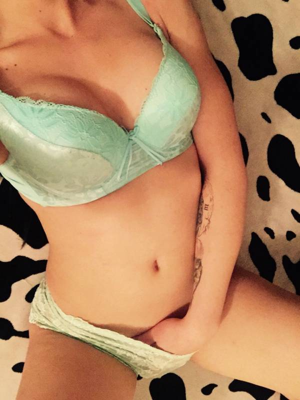 ESTOY DESEANDO QUE NOS CONOZCAMOS 643475458