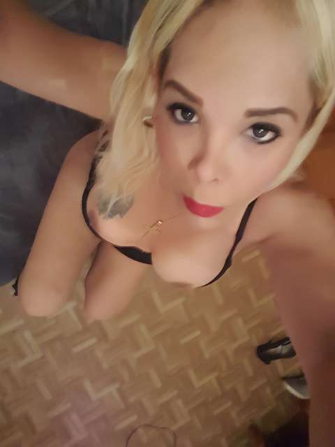 NINFOMANA CAÑERA FIESTERA