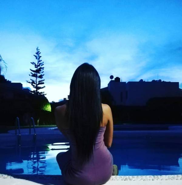 LAURA JOVEN MASAJISTA RECIÉN INICIADA EN LOS MASAJES EROTICO