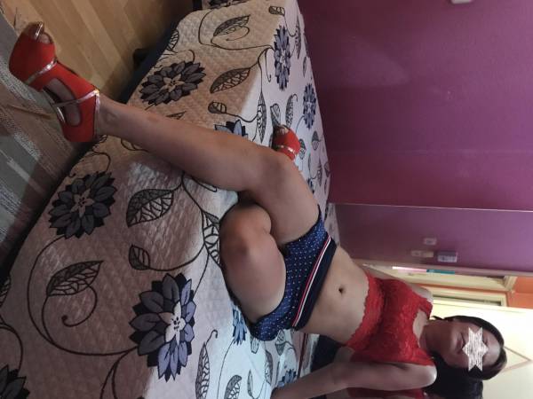 LARISA, UNA FIERA EN LA CAMA, FRANCES NATURAL GARGANTA PROFU