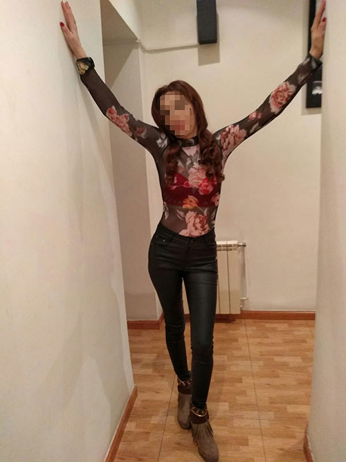 RUMANA CHOCHO ARDIENTE CON GANAS DE FOLLAR ** AITANA ** 50 E
