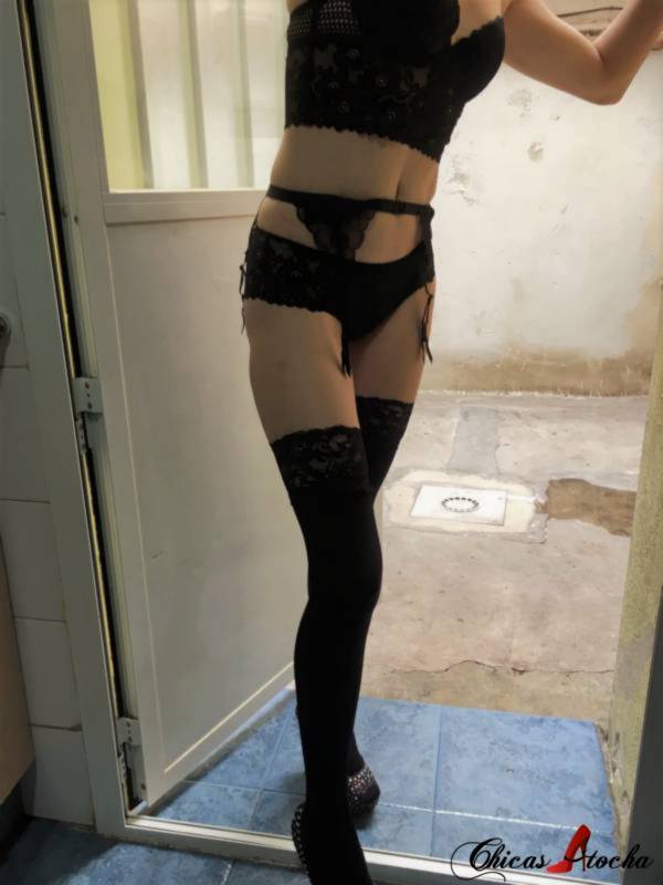 RUMANA CHOCHO ARDIENTE CON GANAS DE FOLLAR ** AITANA ** 50 E