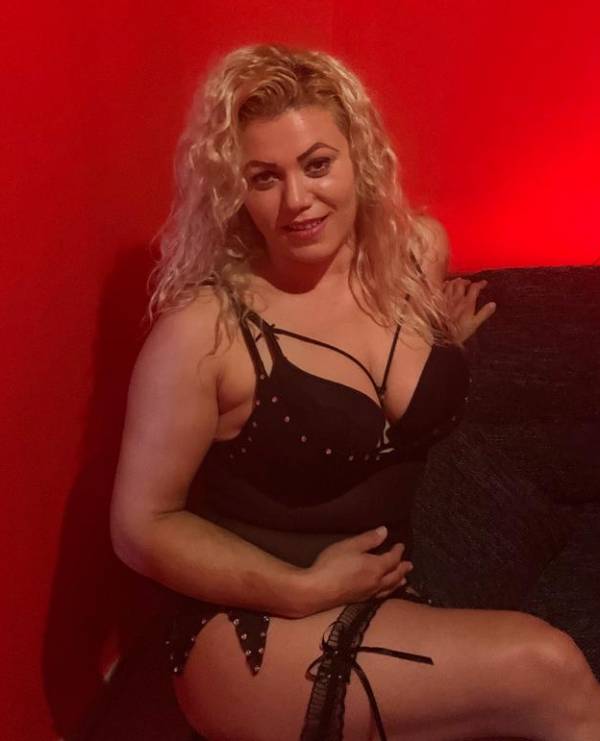 NOVEDAD SEXY RUBIA DISPONIBLE 24 HORAS EN MALLORCA 642154554