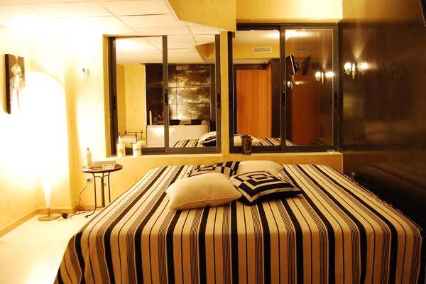 SE PRECISAN SEÑORITAS PARA PLAZA O TURNO 691188333