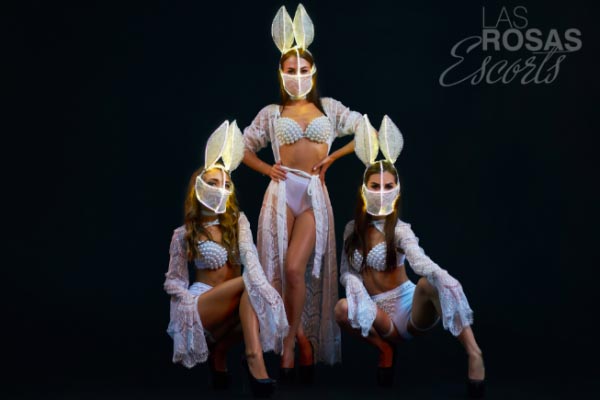 LATINAS, ESPAÑOLAS EN LAS ROSAS GC 640193304