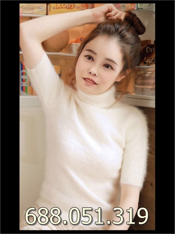 HERMOSA ORIENTAL… ESTA SOLITA EN SU CASITA… ME 688051319