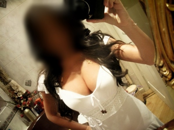 KAREN, CORRIDA EN DONDE QUIERAS LLUVIA DORADA MAS 615298390