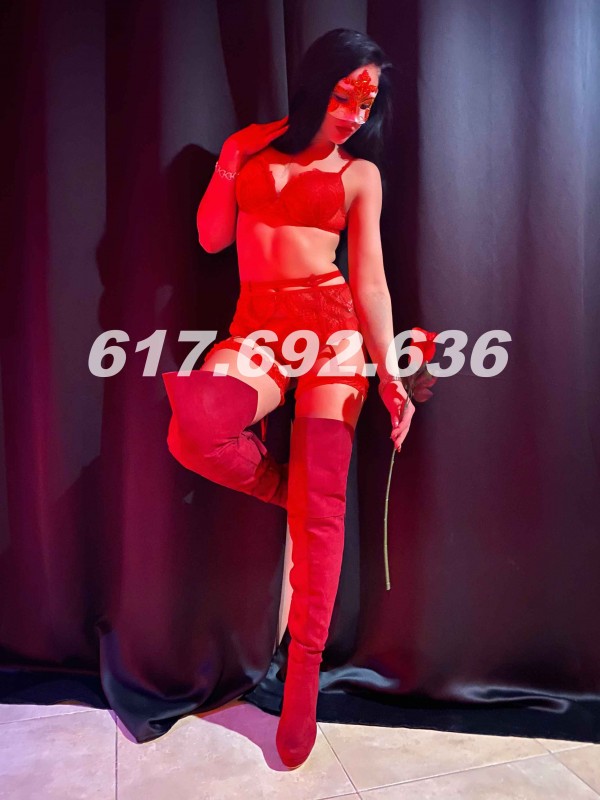 CARIÑOSA ESCORT RUSA DISPONIBLE 24 HORAS 617692636