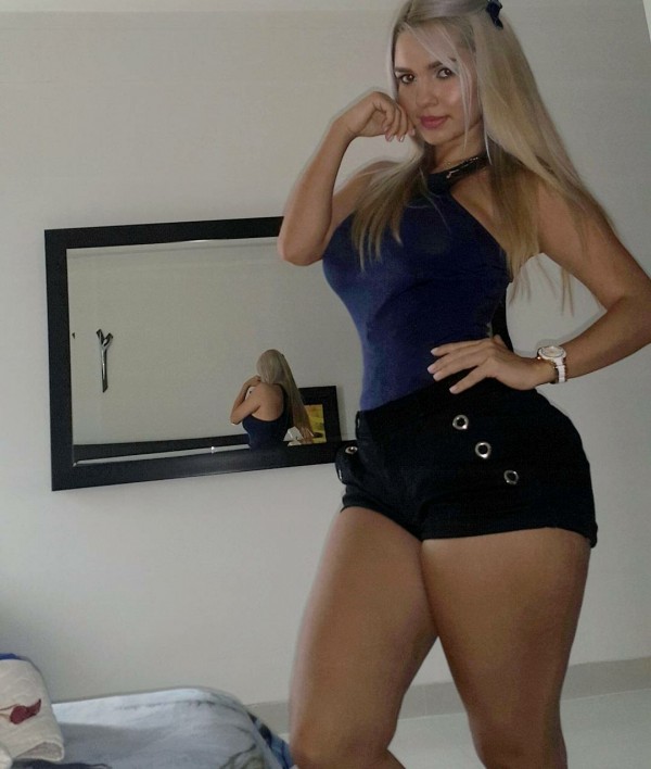 HERMOSA COLOMBIANA SEXY Y CACHONDA EN BARCELONA 604273010