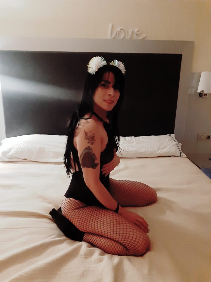 ALANA, LA REINA DEL SADO, LA SUMISIÓN Y EL COPRO!