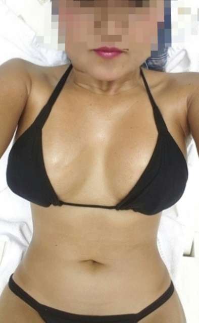 Lujo a tu alcance. Ninfómana incontrolada