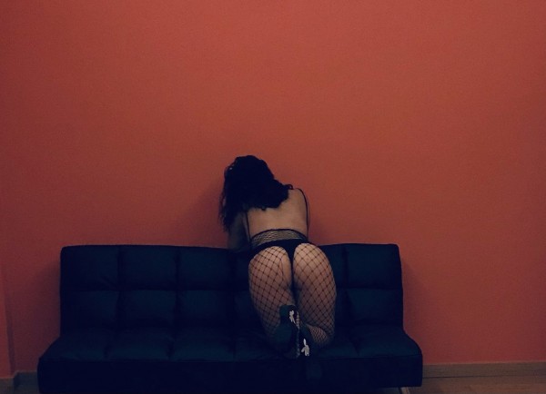 Amira Scort Rusa TETONA Y Muy CACHONDA