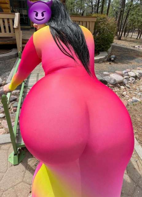 JOVENCITA MORBOSA CON GANAS DE POLLA