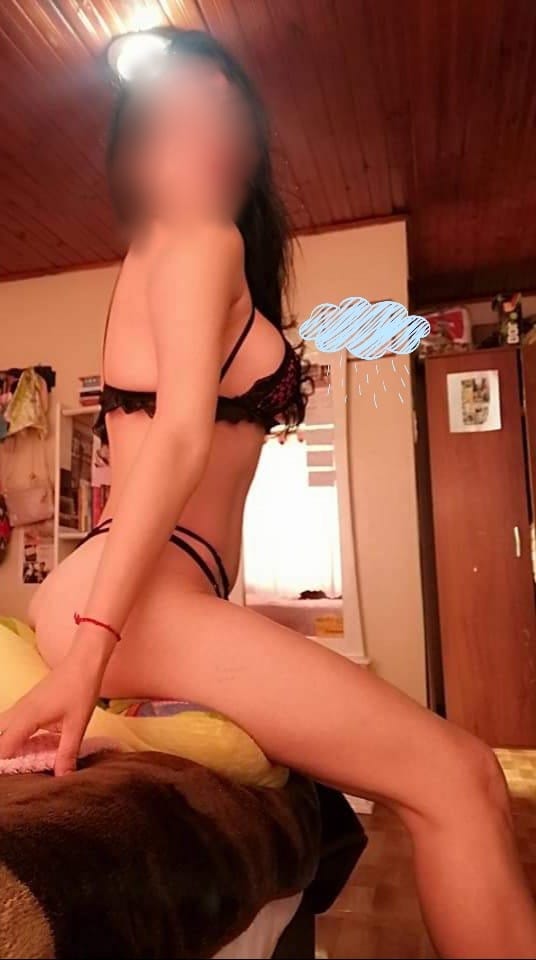 LESBIANA DISPUESTA A DARTE TODO 24H