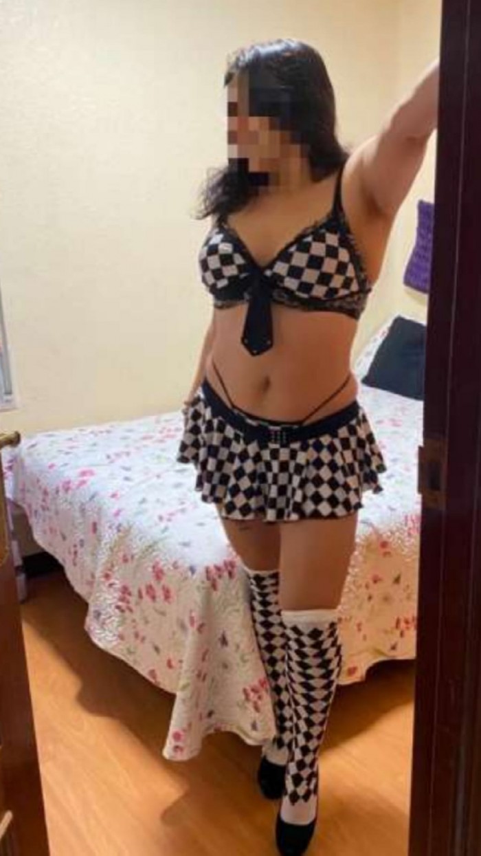 HANNA. Me fascina follar a cuatro patitas